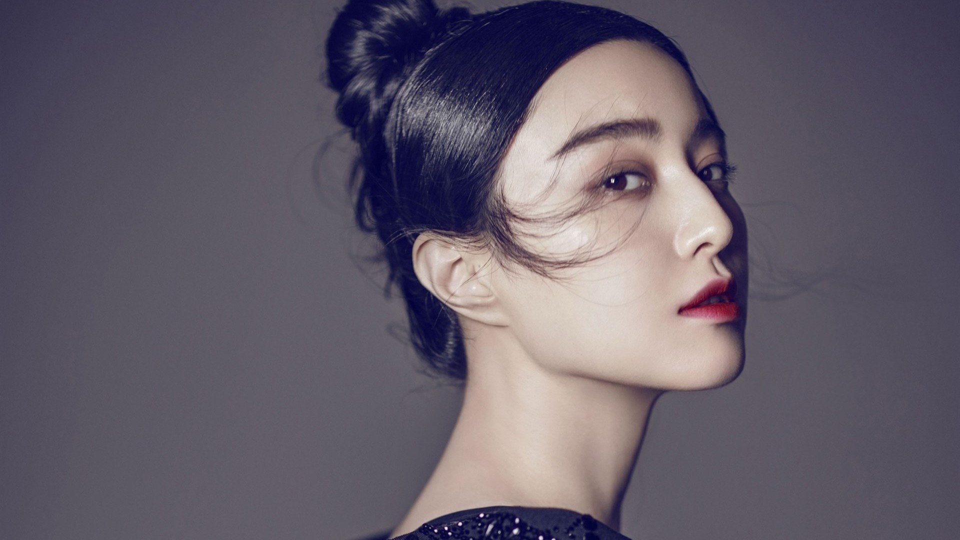 开云中国-_篮球传奇对决：经典战役再次上演_，篮球传奇电影